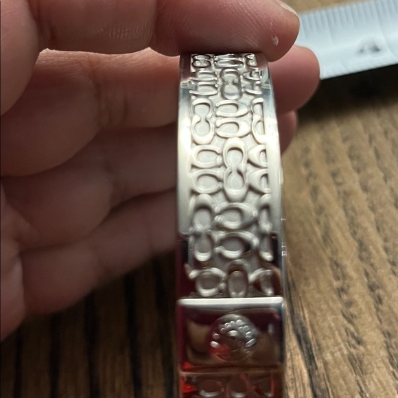 Coach Bangel in Pristine Condition!! - Picture 12 of 14